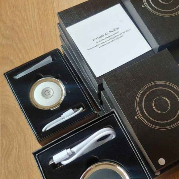 PERSONAL AIR PURIFIER NECKLACE (Ions Generator) - Picture 2 of 5